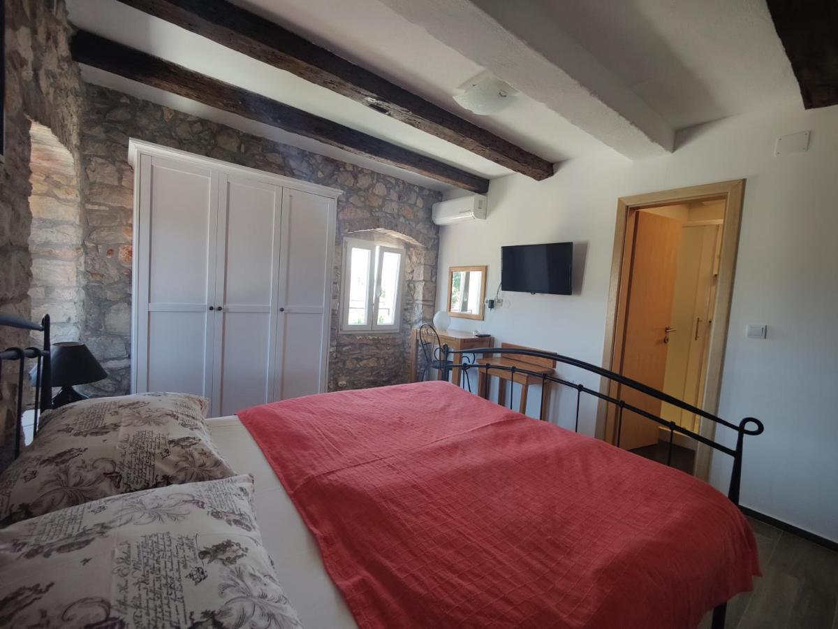 Boutique Hotel Castello Gulich Пореч Экстерьер фото